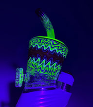 Load image into Gallery viewer, Fully Worked Puffco Peak Top w/Illuminati UV Glass
