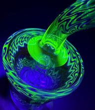 Load image into Gallery viewer, Fully Worked Puffco Peak Top w/Illuminati UV Glass
